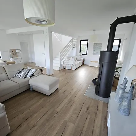 W Tarczynach - Mazurski Dom Z Widokiem Na Jezioro فيلة